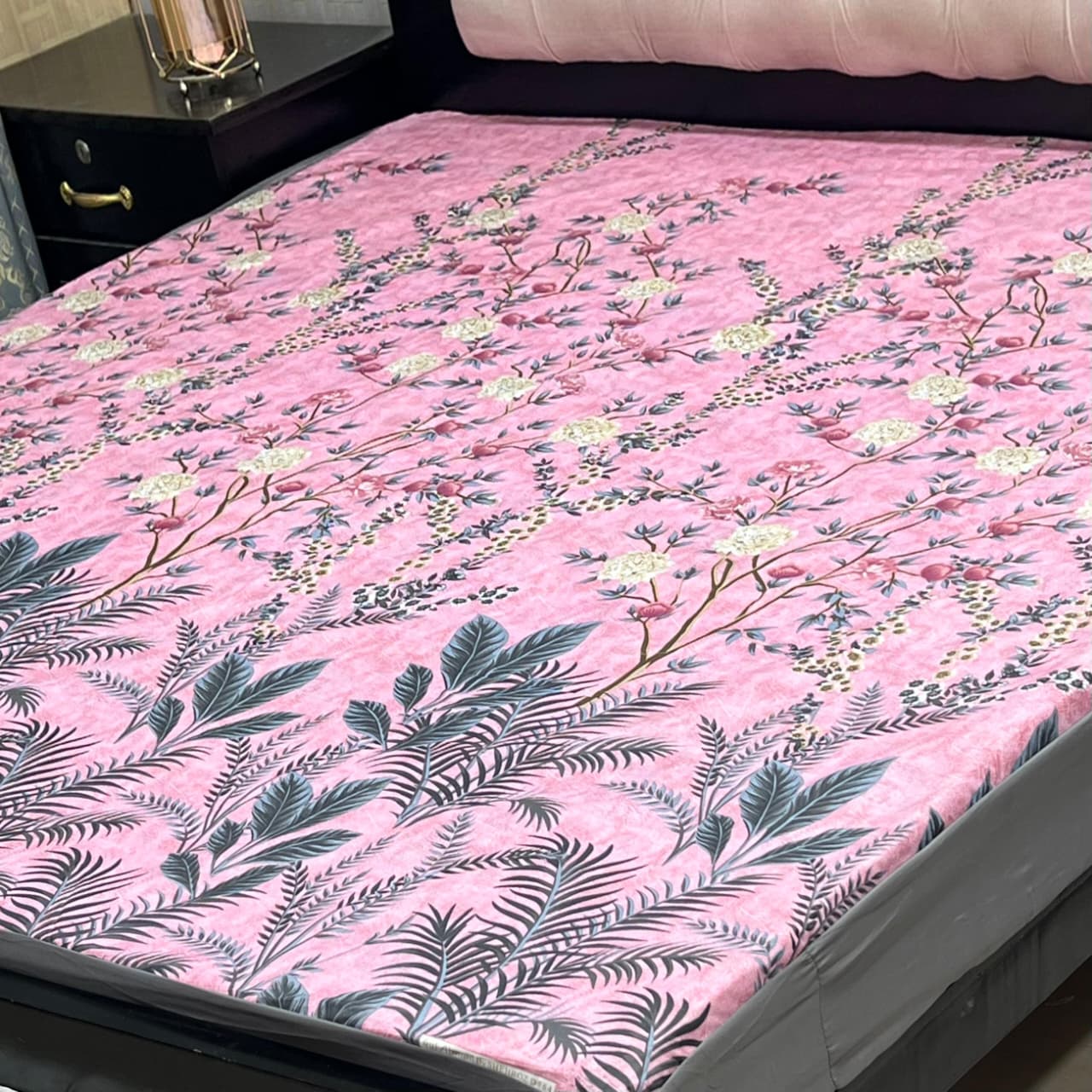 Available Designs of Fancy printed Waterproof Mattress Fitted BedSheet 💯% Waterproof Mattress Protector Bedsheet