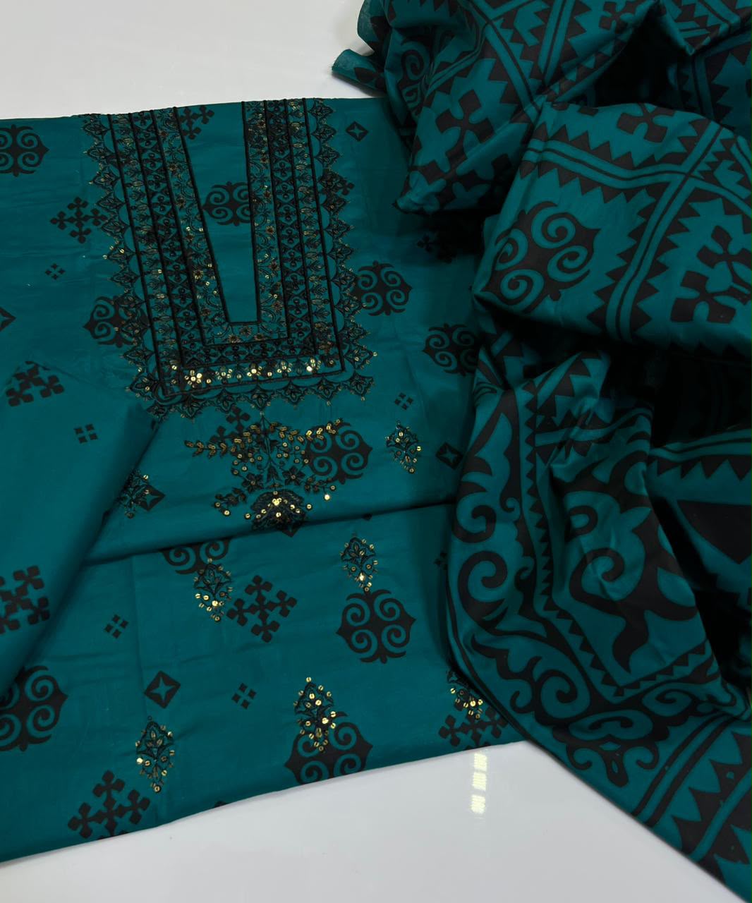 V Gala Embroidery Premium Version On Cotton Print